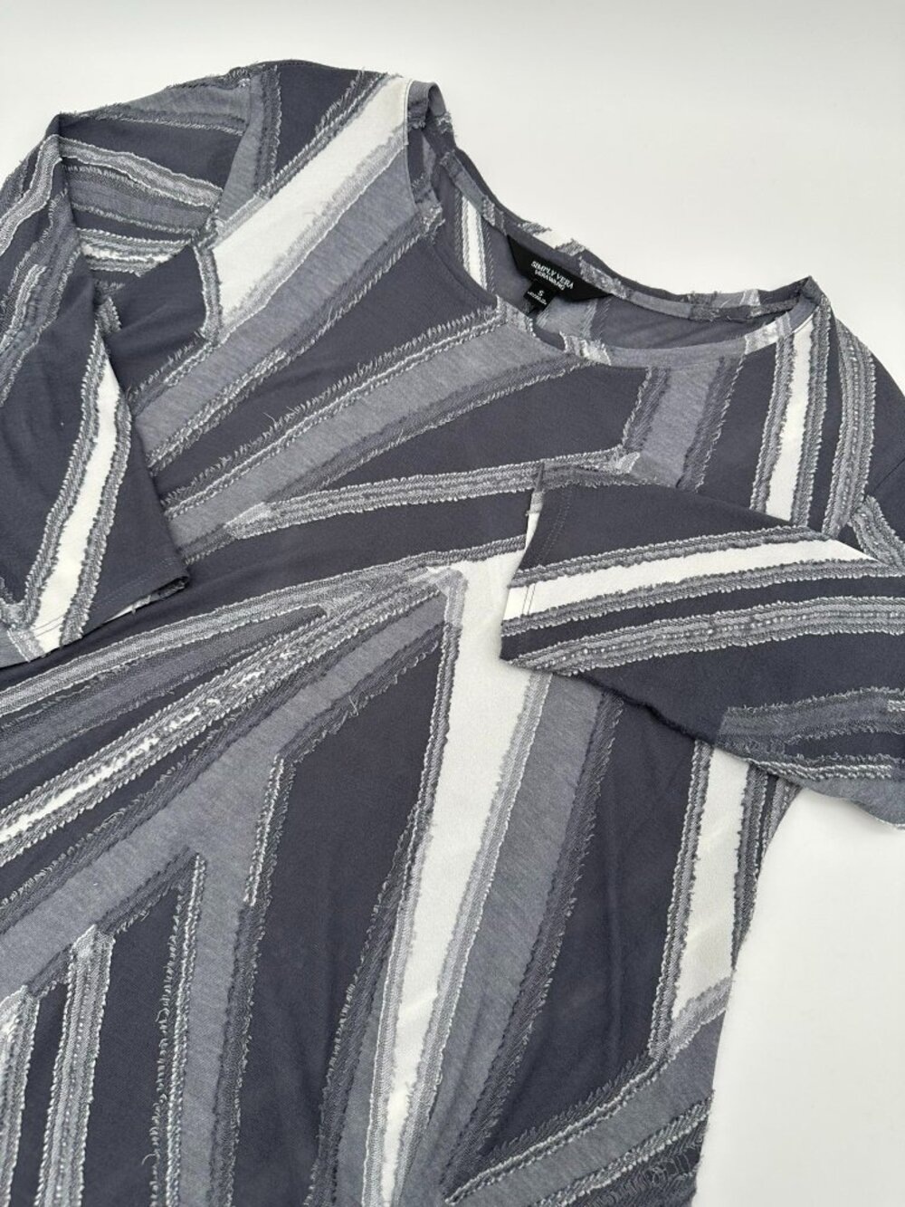 Simply Vera Vera Wang Raw Edge Geometric Patchwork 3/4 Sleeve Top, Size S, Greys